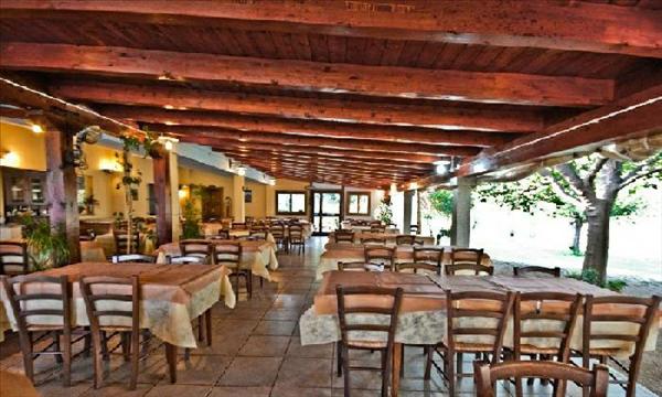 Agriturismo Guparza - veranda ristorante: Nuoro