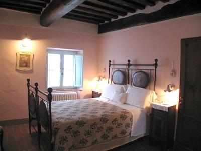 Tenuta i Limoni holidays in Villas by the in the hills in Cortona