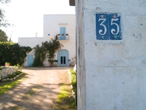 Enchanting historic masseria - Sleeping up to 15 in 5 bedrooms furnished with family antiques